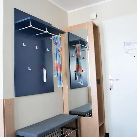 Mit Maritimem Flair - 1 Minute Zu & Seebruecke Apartment Zingst