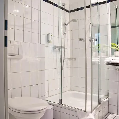 Apartment Mit Maritimem Flair - 1 Minute Zu & Seebruecke *