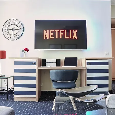Mit Maritimem Flair - 1 Minute Zu & Seebruecke Apartment *